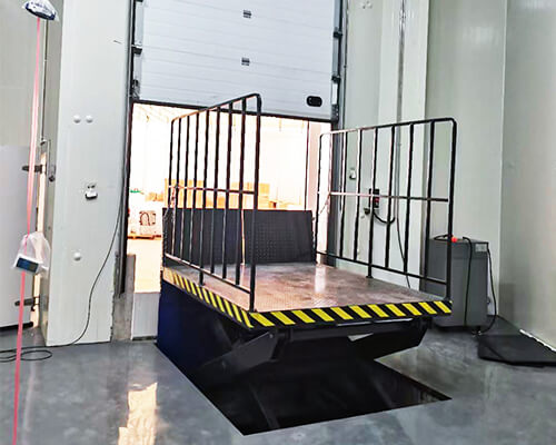 hydraulic dock lift