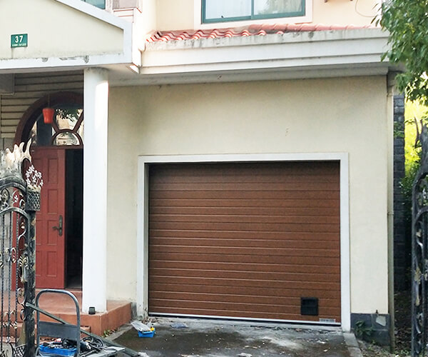 sectional garage door
