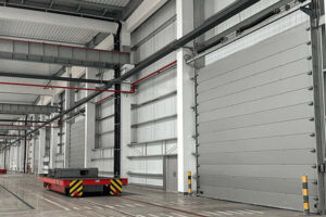 sectional insulated dock doors pic