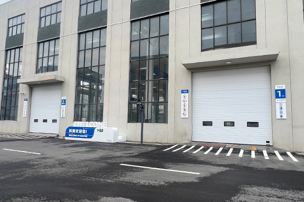 sectional steel door for tire warehouse