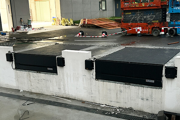 hydraulic dock leveler-1